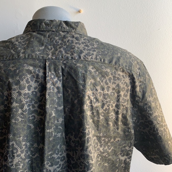 Animal Print Camo Print Button Down Old Navy XL - Picture 5 of 7